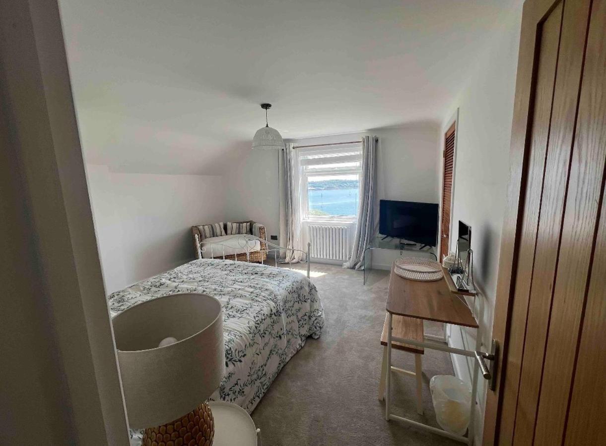 Ty Mary Milford Haven Pembrokeshire * Llanstadwell